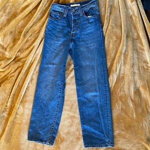 Levi’s Ribcage ankle straight